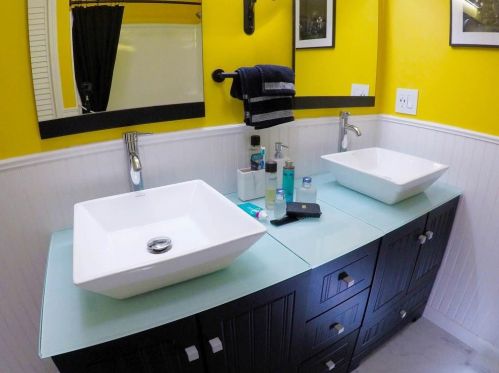 902 Brookhaven Ln, Woonsocket RI 02895-2771 exterior