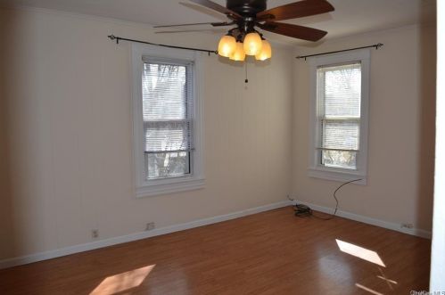 13 Conkling Ave, Middletown NY 10940-6341 exterior