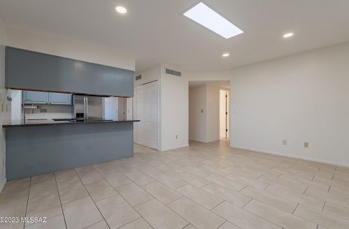 4801 Red Wolf Dr, Tucson AZ  85742-8825 exterior