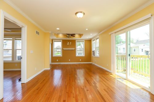 737 Clay St, Bull Valley IL 60098-3321 exterior