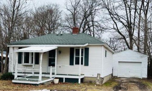 2280 Madalene Ave, Meskegon, MI 49442-3816