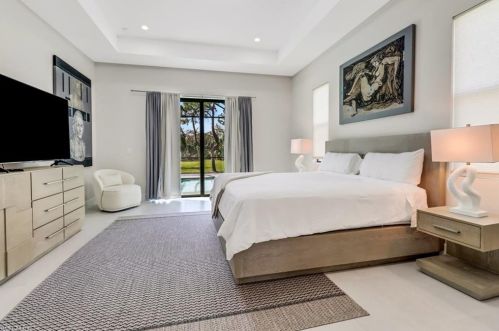 653 23 St, Naples FL 34117-1830 exterior