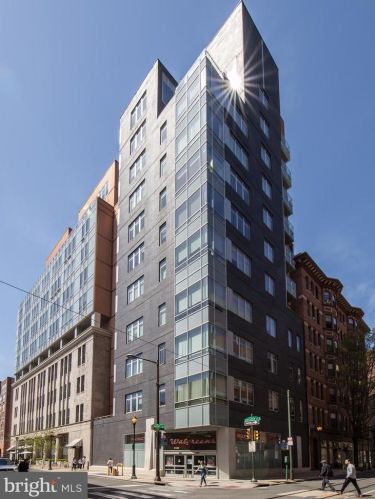 1101 Locust St, Philadelphia PA 19107-5519 exterior