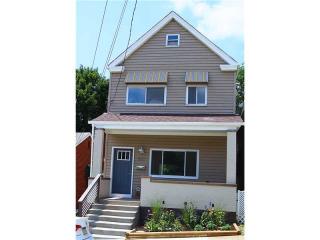 622 Chess St, Pittsburgh PA  15211-2214 exterior