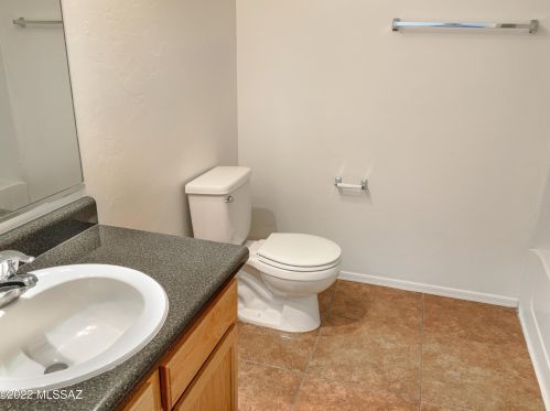 2448 Camino Malcote, Tucson AZ  85706-5134 exterior