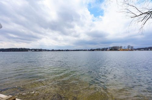 790 Eagle Lk Dr, Kalamazoo MI 49009-9612 exterior