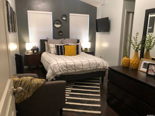 1443 Stone Mdw Dr, Taylorsville UT 84088-4007 exterior