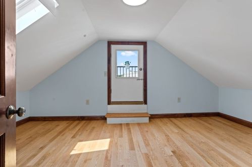 78 Hbr Vw St, Boston MA exterior