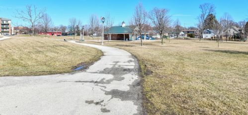 600 51st St, Milwaukee WI  53208-3642 exterior