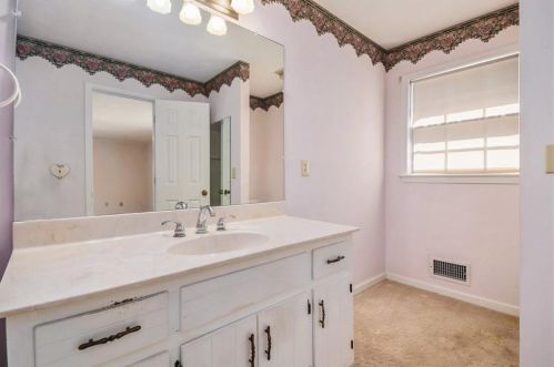 4092 Gladney Dr, Atlanta GA 30340-4720 exterior