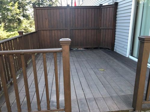 120 Prospect St, Ridgefield CT 06877-4656 exterior