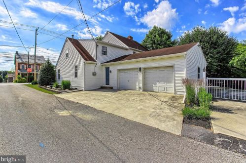 822 Broadway, Hanover PA  17331-2015 exterior