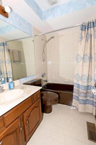 5124 Carriage Trace Dr, Saint Louis MO 63128-3150 exterior