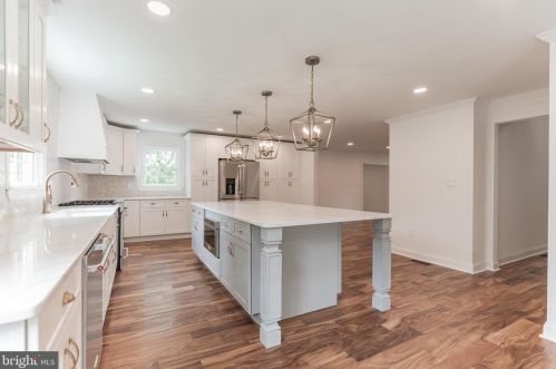 1905 Heritage Rd, Huntingdon Valley PA  19006-7813 exterior