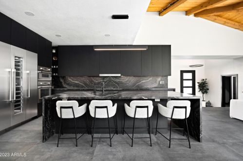 6264 31st Way, Phoenix AZ  85016-2327 exterior