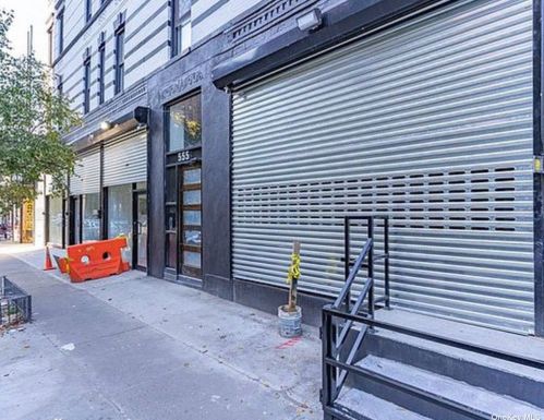 555 137th St, Bronx NY  10451-4225 exterior