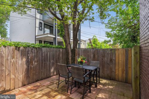 819 9th St, Washington DC  20002-3731 exterior