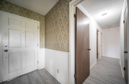 241 Normal Park Dr, Huntsville TX 77320-3438 exterior