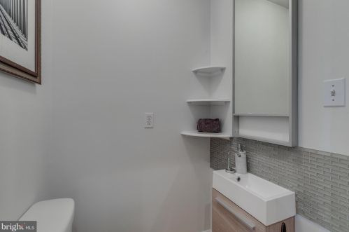 1723 Federal St, Philadelphia PA 19146-3016 exterior