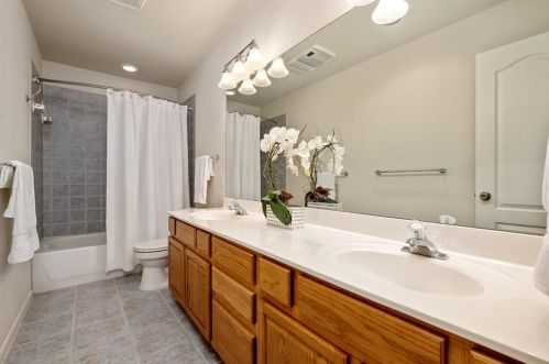 5311 Bull, Austin TX 78727-6644 exterior