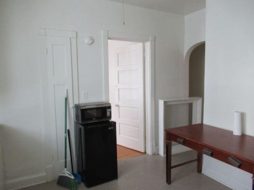 2204 41, Milwaukee WI 53209-5820 exterior