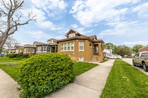 1413 10th Ave, Broadview, IL 60153-1956