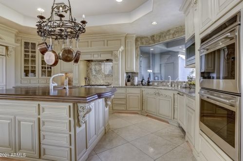 13841 Cyn Dr, Phoenix AZ 85016-2403 exterior