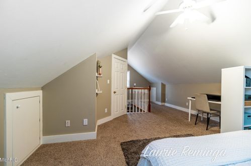 1423 Leonard St, Grand Rapids MI 49505-5552 exterior