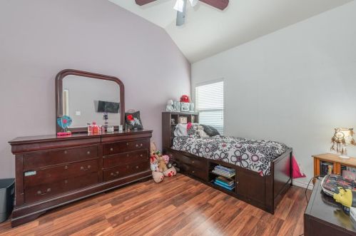 5938 Harbor Glen Dr, Dallas TX 75249-2828 exterior