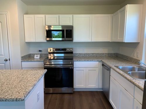 413 Hull St, Denison TX  75020-4923 exterior