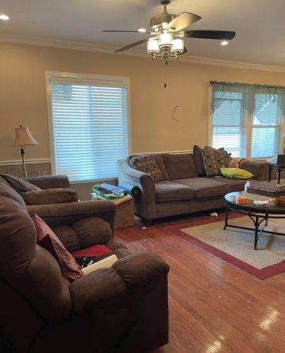 220 11th Ave, Broadview, IL 60153-1545