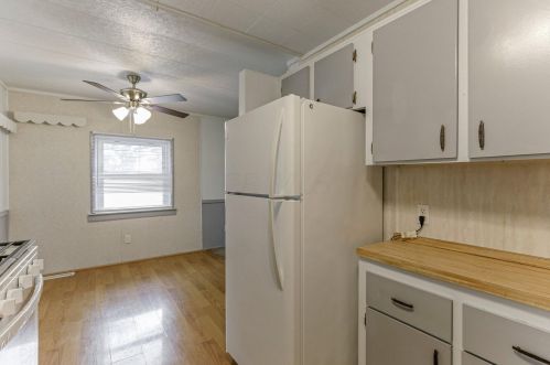 4306 Blacks Rd, Hebron OH 43025-9016 exterior