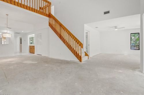 2136 Buckingham Ln, Naples, FL 34112-5413