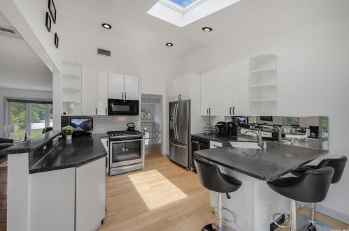 6 Bethal Ln, Commack NY 11725-1003 exterior