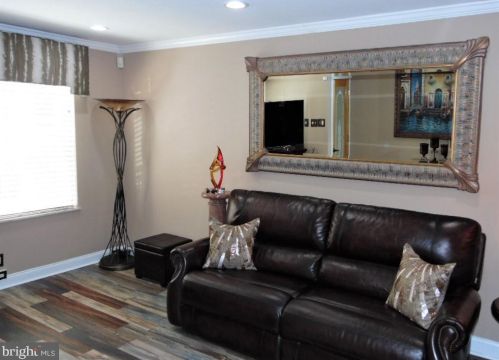 2449 Camac St, Philadelphia PA 19148-4311 exterior