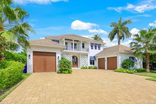 1501 Bluefin Ct, Naples FL 34102-1576 exterior