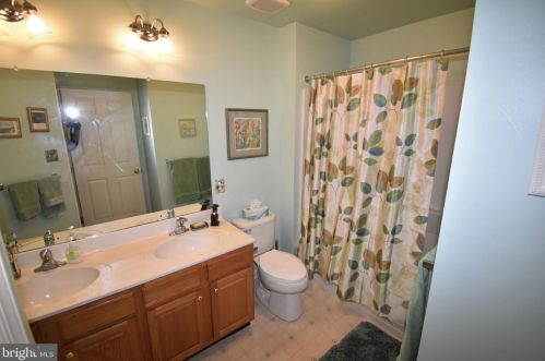 15 Middleton Dr, Lumberton Township NJ 08048-5054 exterior