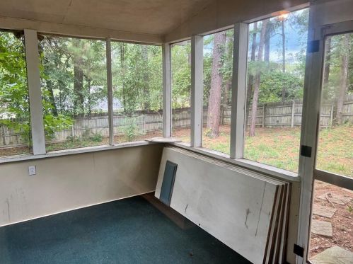 2123 Victoria Pl, Lithonia GA 30058-7912 exterior