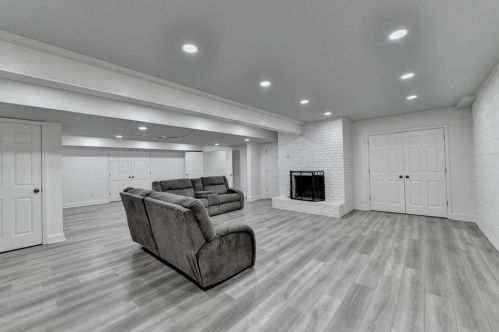 1311 Bridgewater Walk, Lithonia GA  30078-2086 exterior