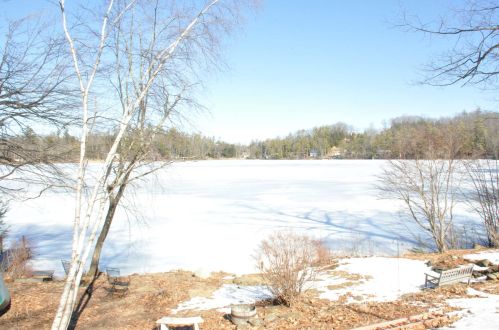 104 Berry Rd, Concord, NH 03307-1101