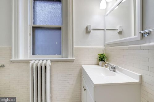 2712 27 St, Washington DC 20007-3103 exterior