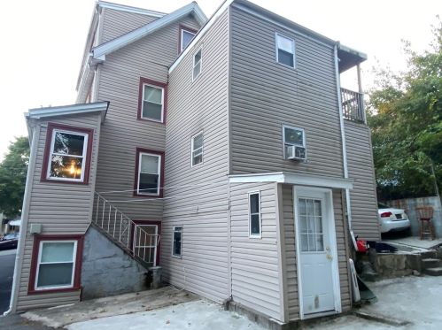 9 Church St, Boston, MA