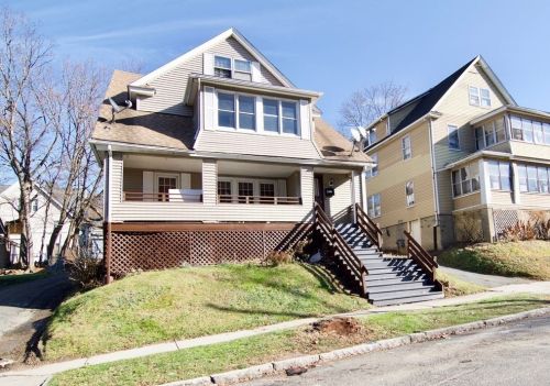 17-19 Coomes St, Springfield, MA 01108