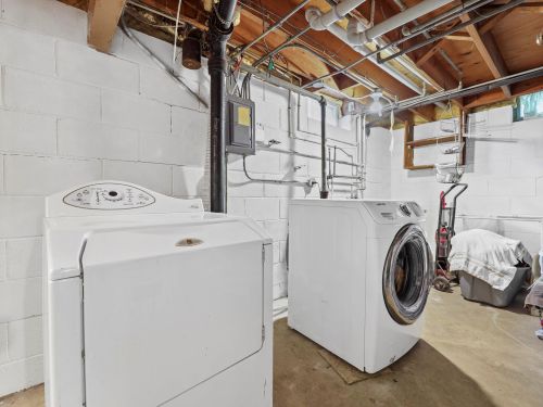 4452 75th St, Milwaukee WI 53213-3521 exterior