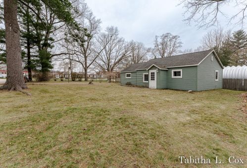 624 Slocum St, Sylvan Beach, MI 49461-1132