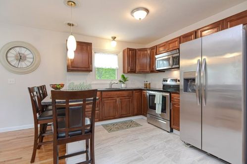 38 Berkshire St, Providence RI 02908-2503 exterior