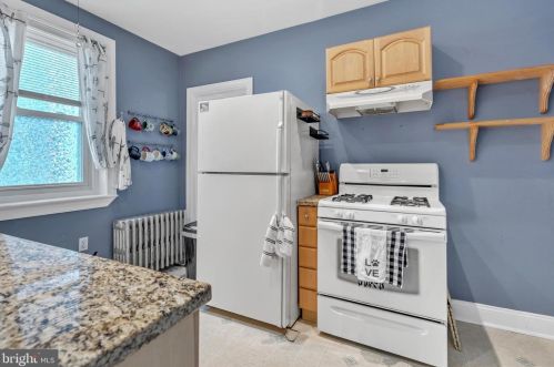 497 Lemonte St, Philadelphia PA  19128-4534 exterior