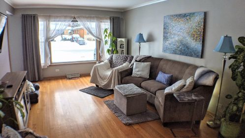 9040 Sacramento, Chicago IL 60655-2005 exterior