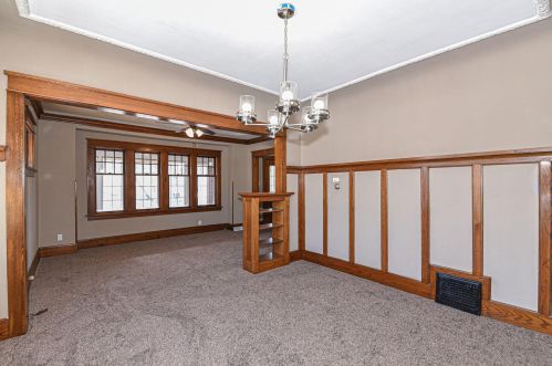 348 Howard Ave, Milwaukee WI 53235-4807 exterior