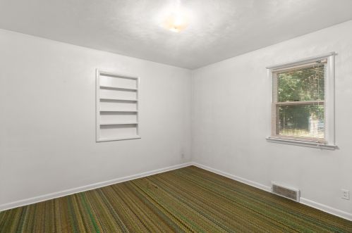 7633 Lk Wood Dr, Kalamazoo MI 49002-4337 exterior